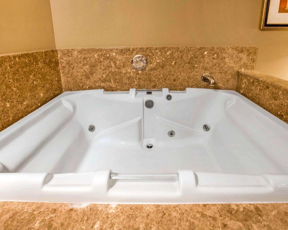 Quality Inn & Suites Westminster Seal Beach Esterno foto
