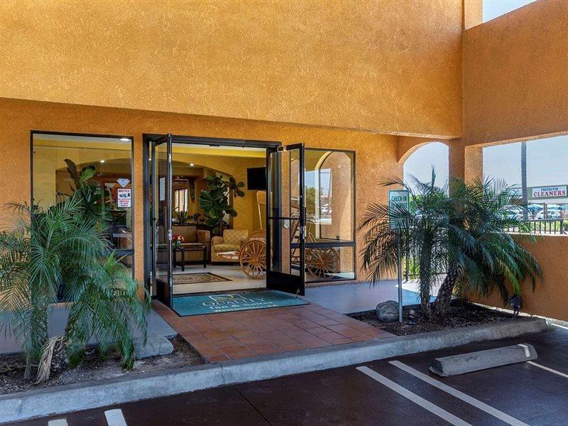 Quality Inn & Suites Westminster Seal Beach Esterno foto