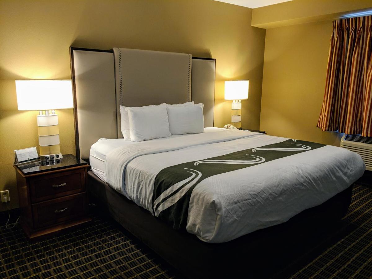 Quality Inn & Suites Westminster Seal Beach Esterno foto