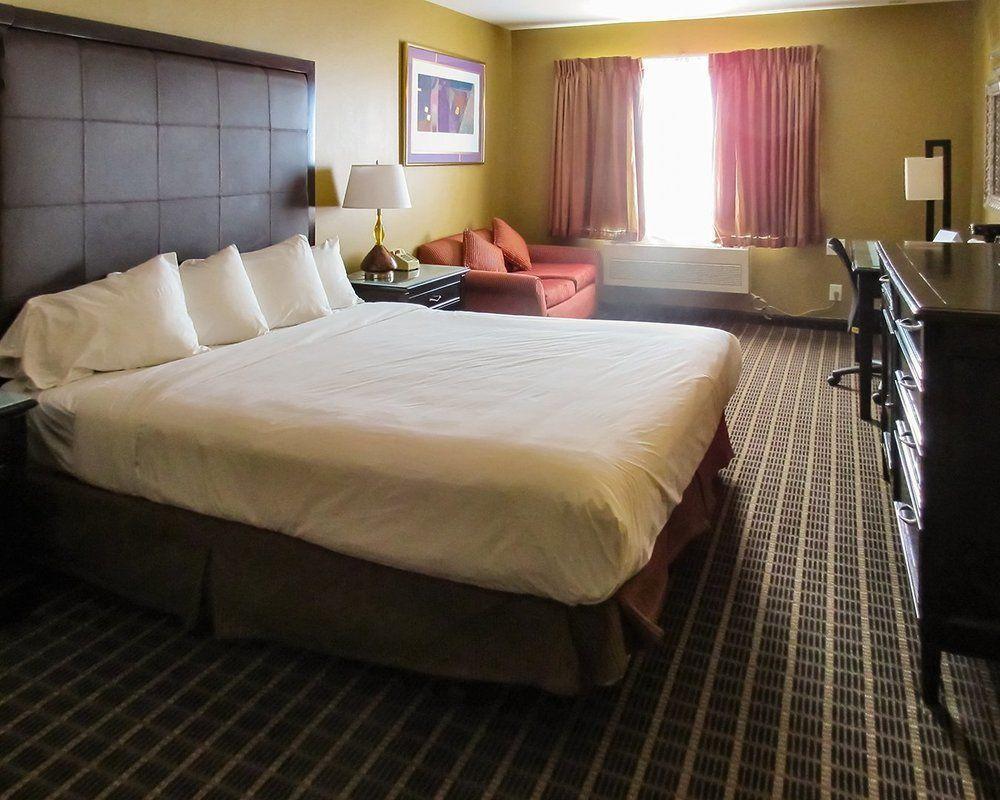 Quality Inn & Suites Westminster Seal Beach Esterno foto